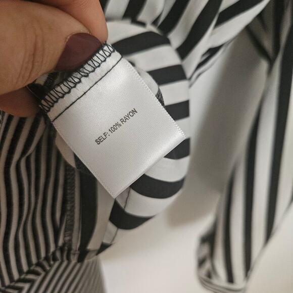 Jane and Delancey Multi Stripe Button Front Blouse 3X Black White - Picture 6 of 7